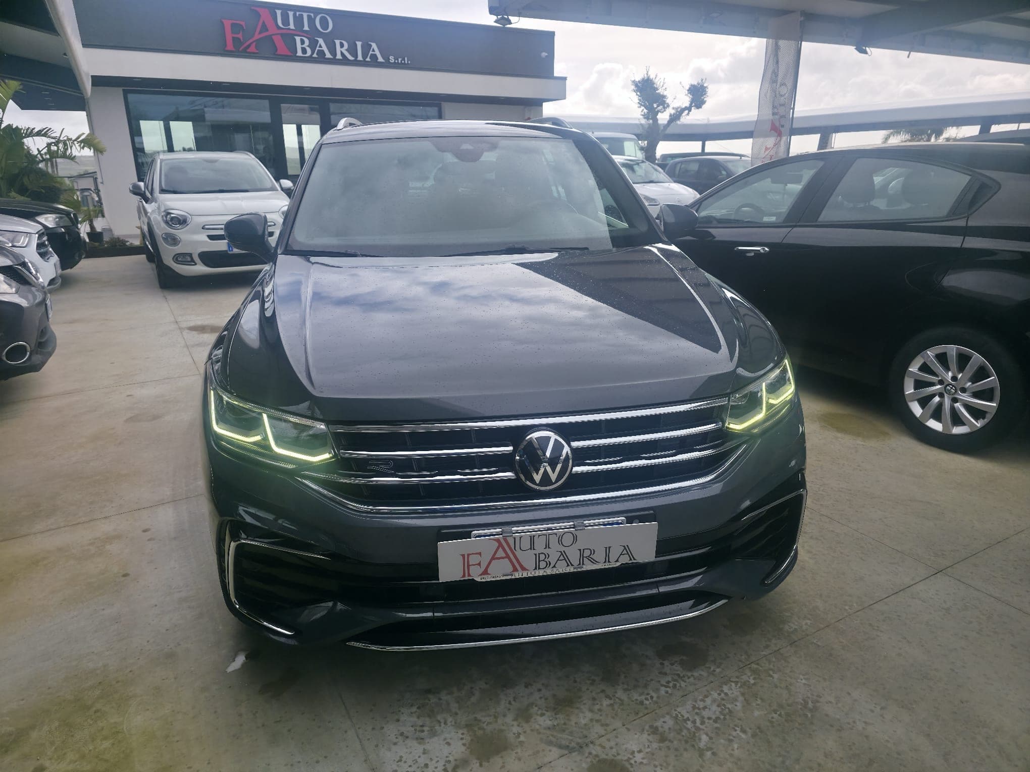Volkswagen Tiguan R-LINE